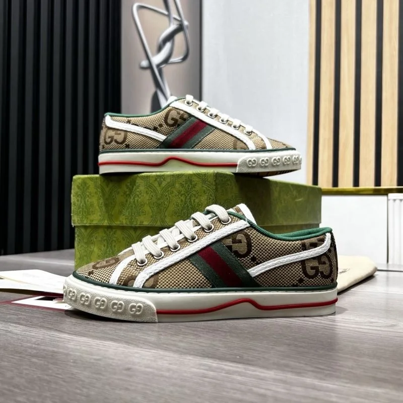 Neat Gucci Tennis 25155