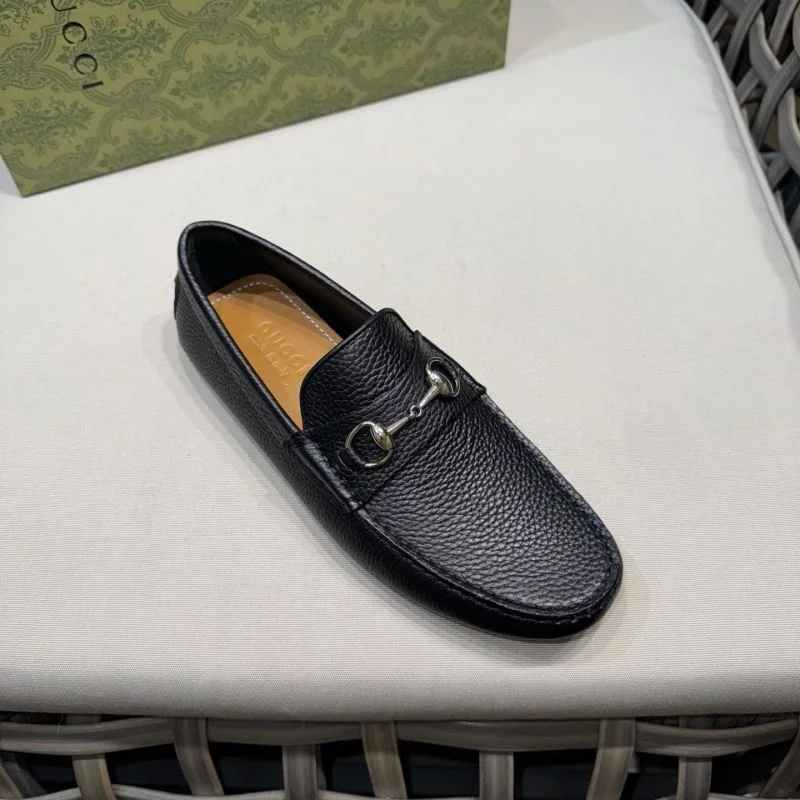 Gucci Tods Shoes Sleek 25153