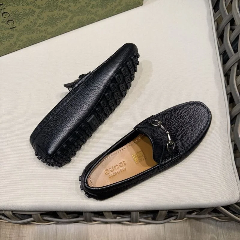 Gucci Tods Shoes Sleek 25153