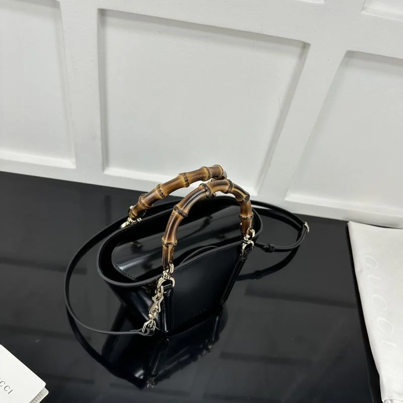 Sleek Gucci Top Handle Bags 50219