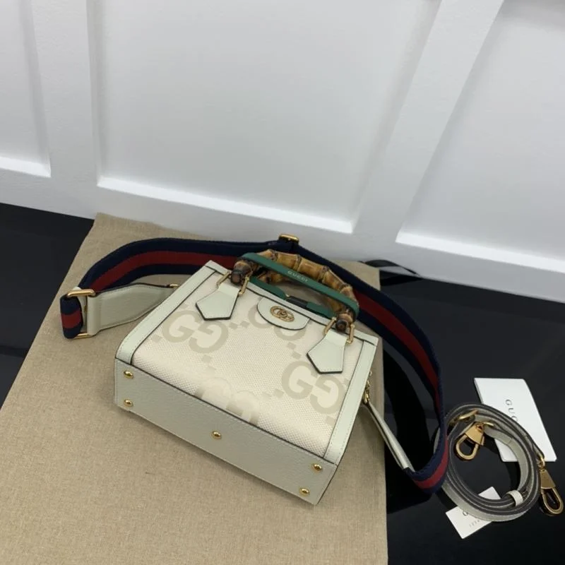 Gucci Top Handle Bags EyeCatching 50170