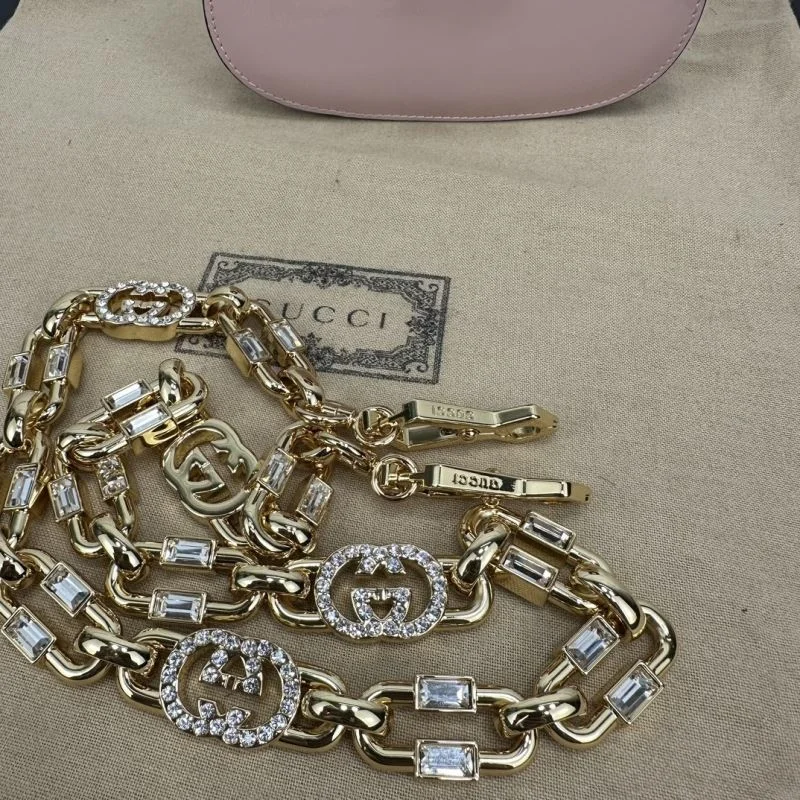 Flexible Gucci Top Handle Bags 50136