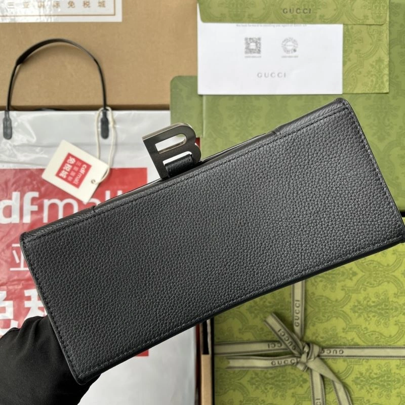WaterResistant Gucci Top Handle Bags 74429