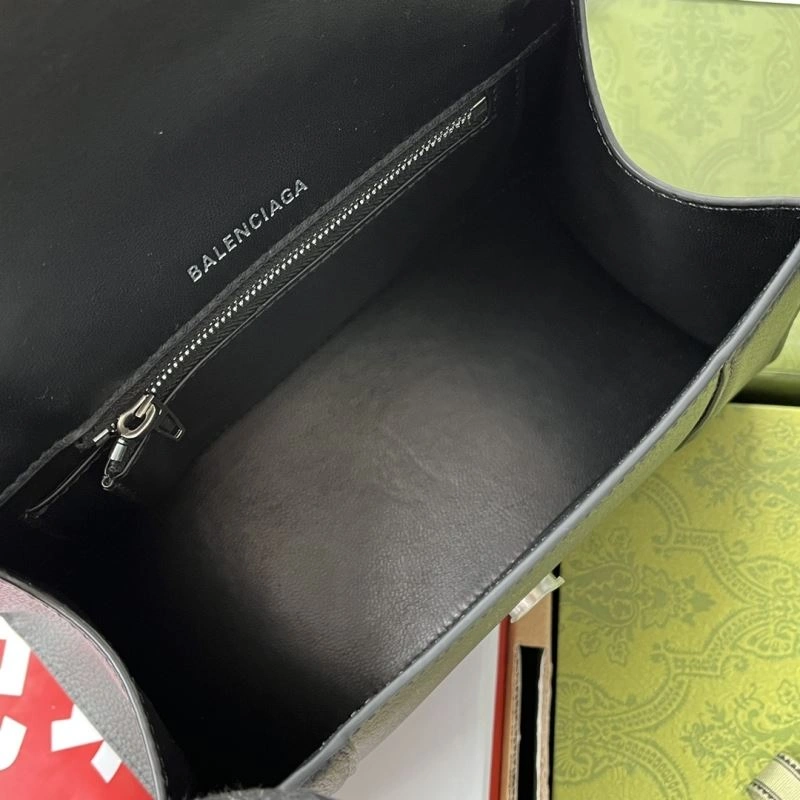 WaterResistant Gucci Top Handle Bags 74429