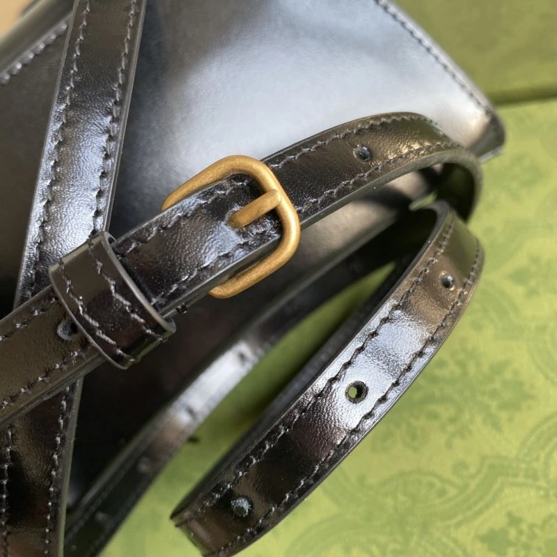 Lightweight Gucci Top Handle Bags 74421