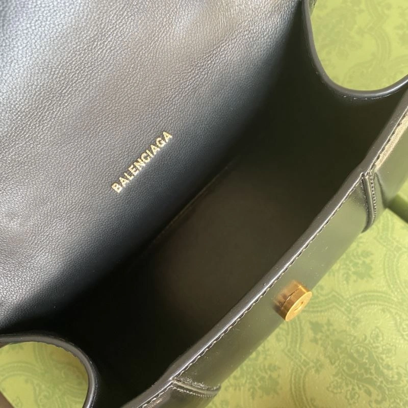 Lightweight Gucci Top Handle Bags 74421