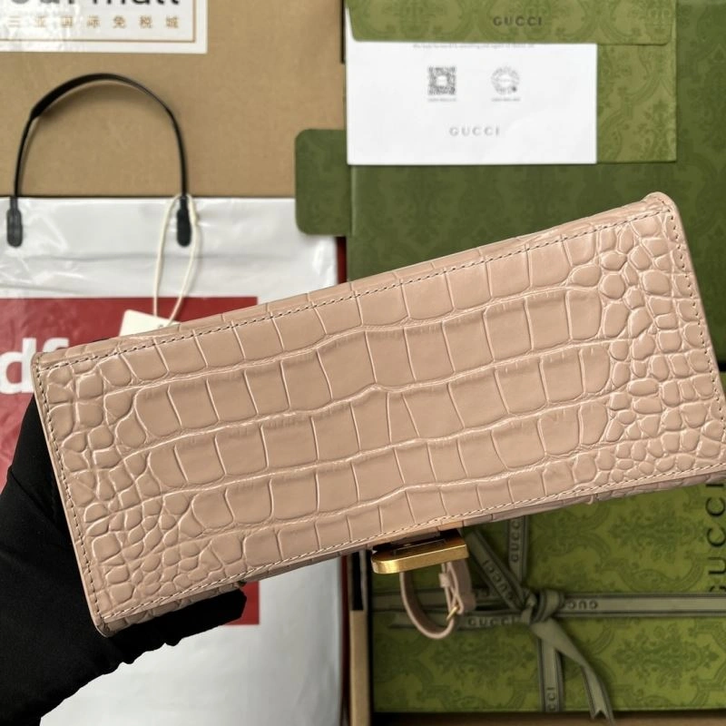 Neat Gucci Top Handle Bags 74417