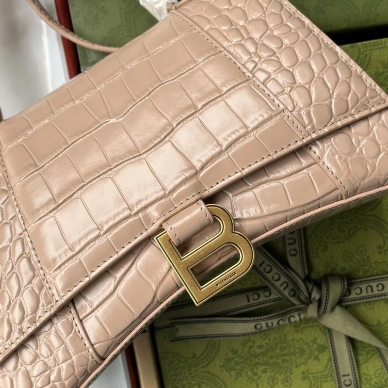 Neat Gucci Top Handle Bags 74417