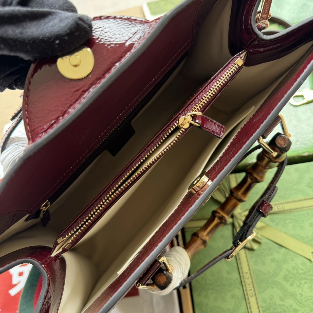 Casual Gucci Top Handle Bags 72332