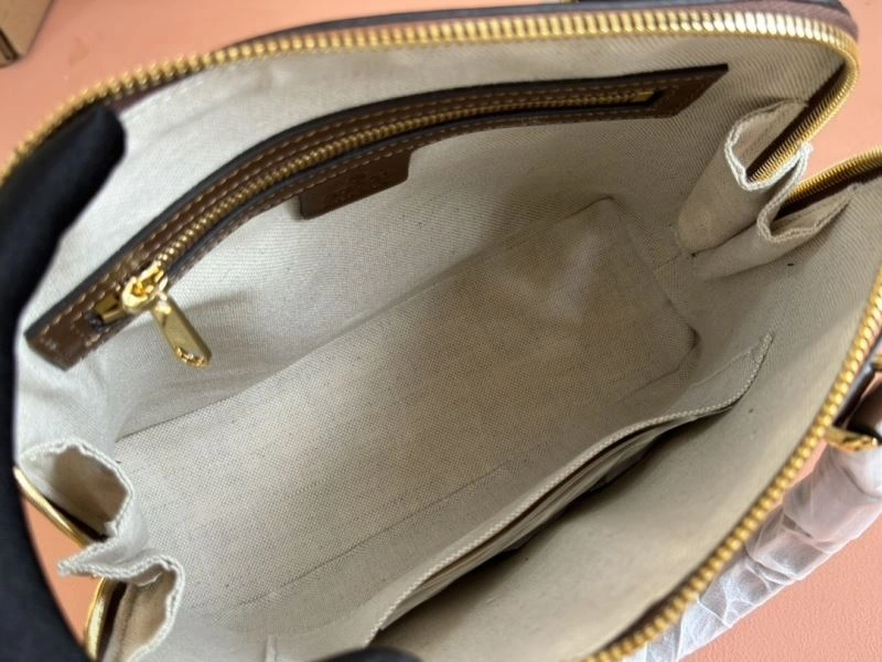 Compact Gucci Top Handle Bags 67301