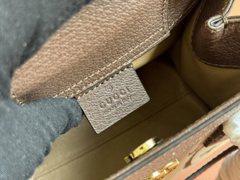 Minimalist Gucci Top Handle Bags 49600
