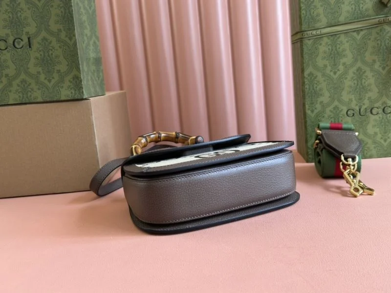 Comfortable Gucci Top Handle Bags 49592