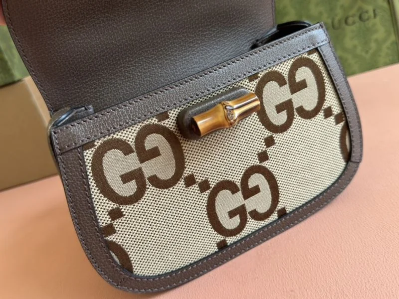 Comfortable Gucci Top Handle Bags 49592