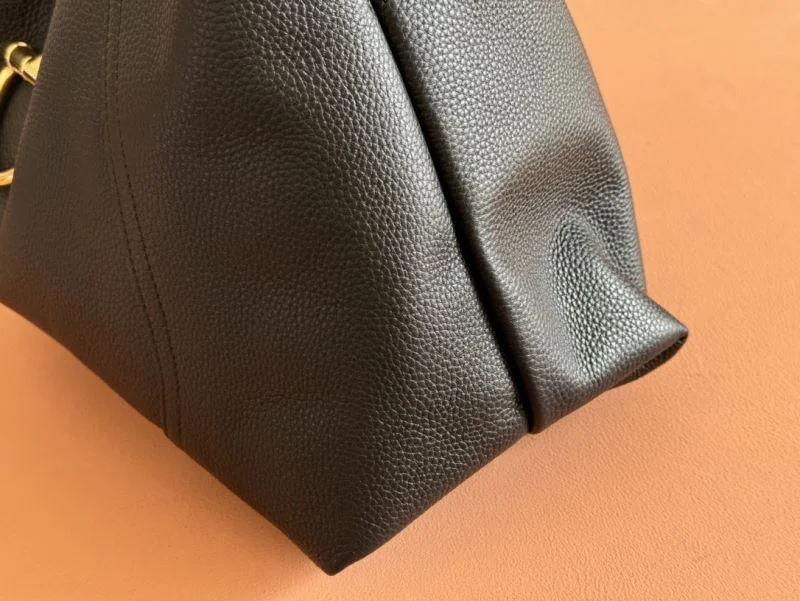TechFriendly Gucci Top Handle Bags 49634