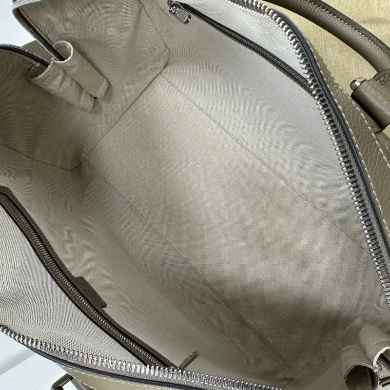 Compact Gucci Travel Bags 50100
