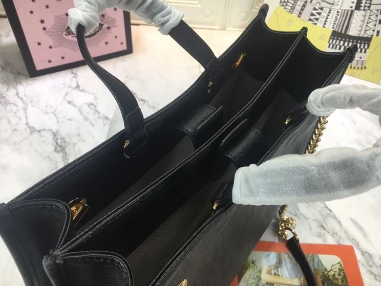 Flexible Gucci Travel Bags 80712