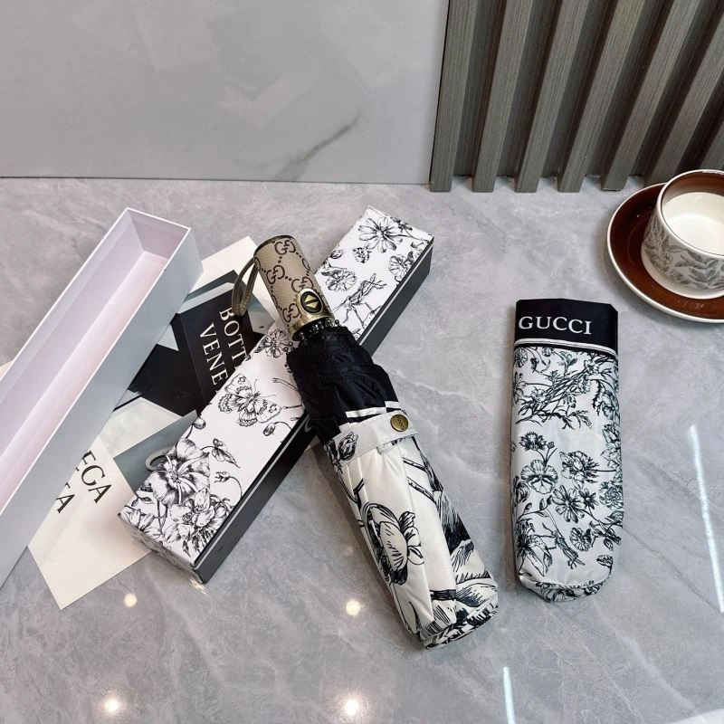 Sporty Gucci Umbrella 275521