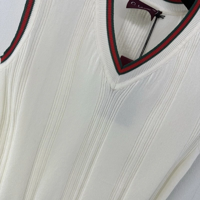 Gucci Vest Stretchable 124260