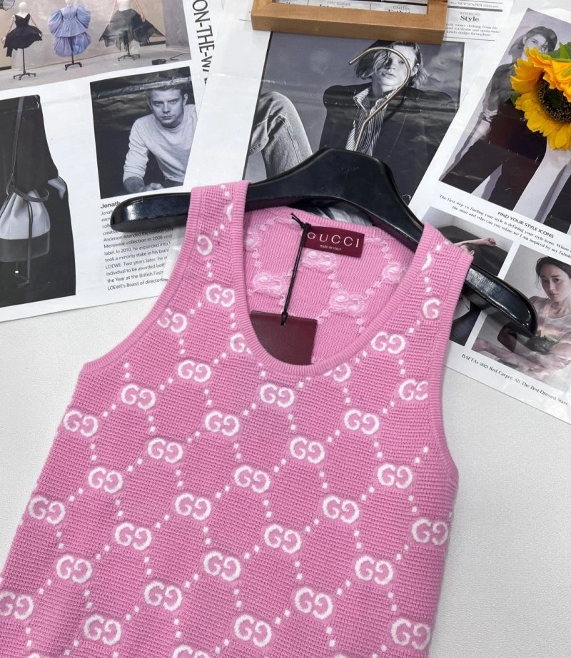Gucci Vest MultiPurpose 124259