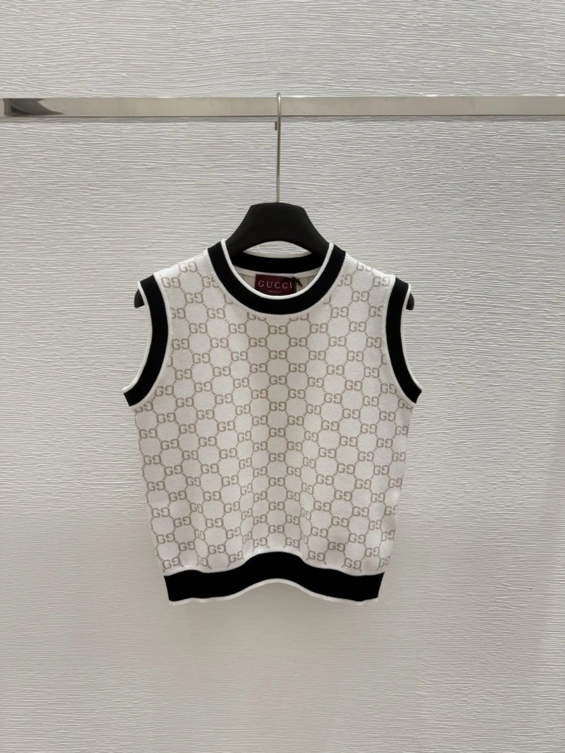 Gucci Vest Minimalist 124243