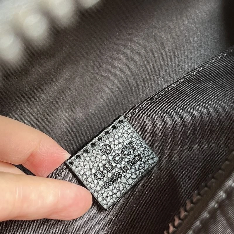 Gucci Waist Chest Packs Effortless 80629
