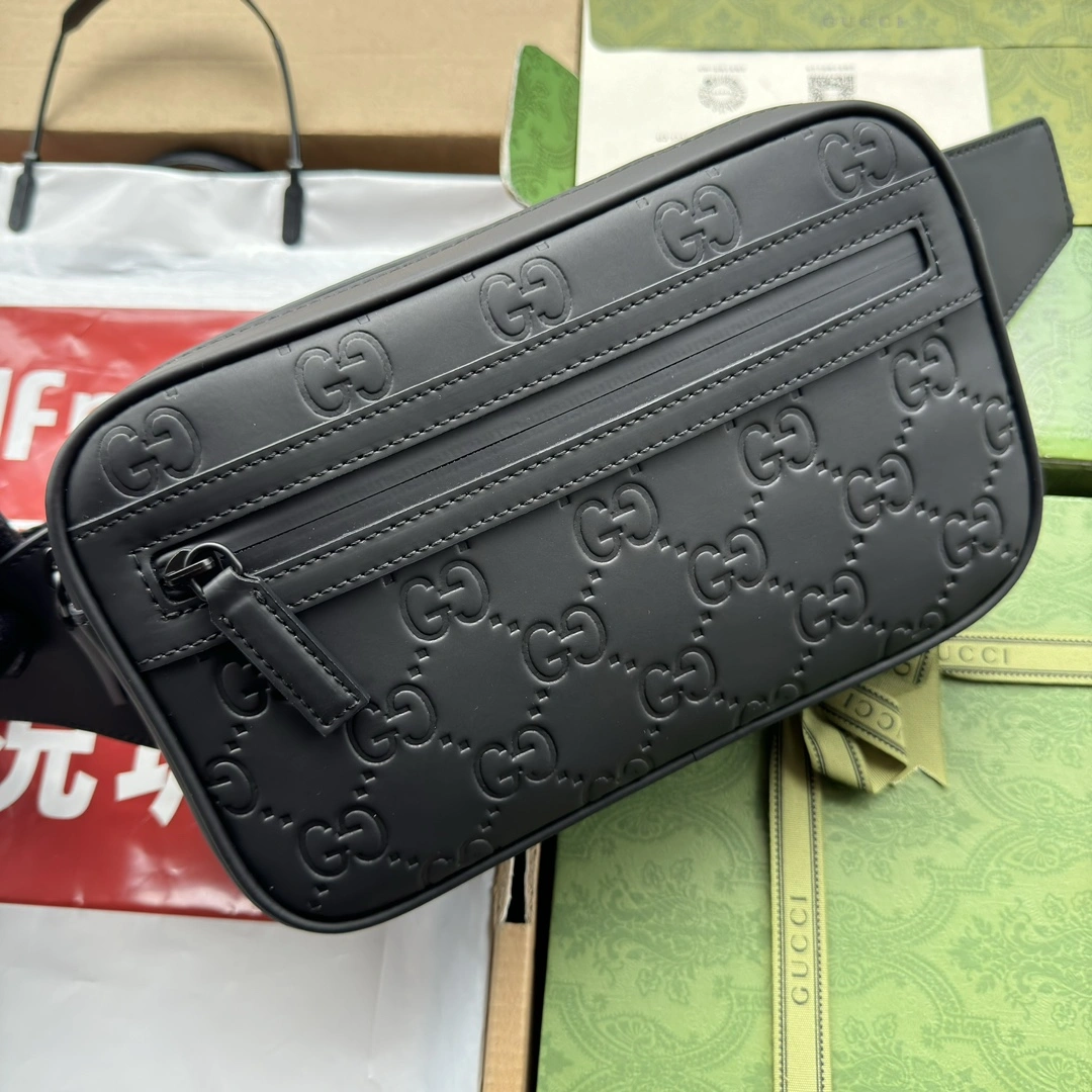 Gucci Waist Chest Packs Effortless 72234