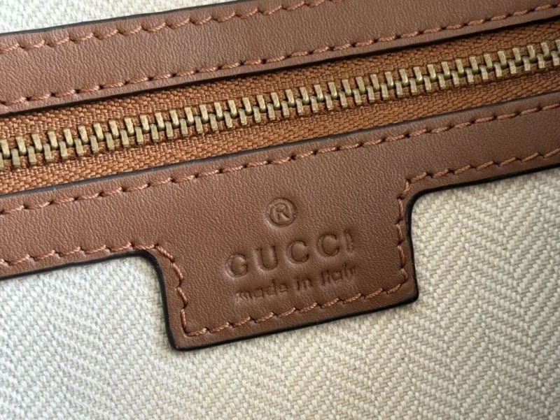 Gucci Waist Chest Packs EasyCare 49563