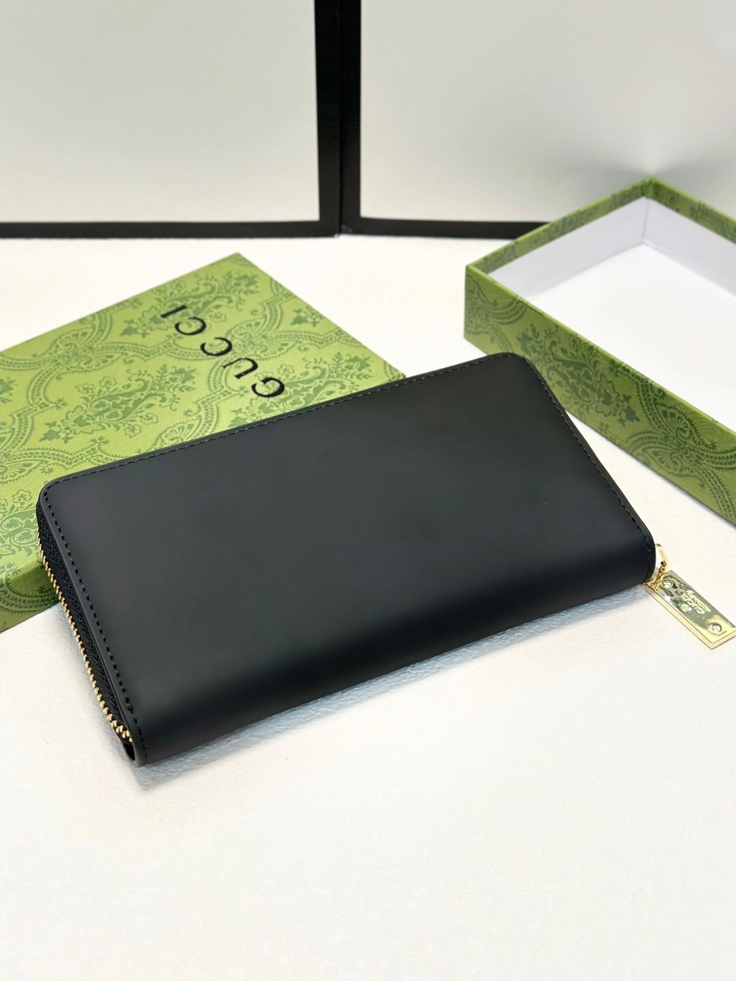 Gucci Wallets Purse EyeCatching 93094