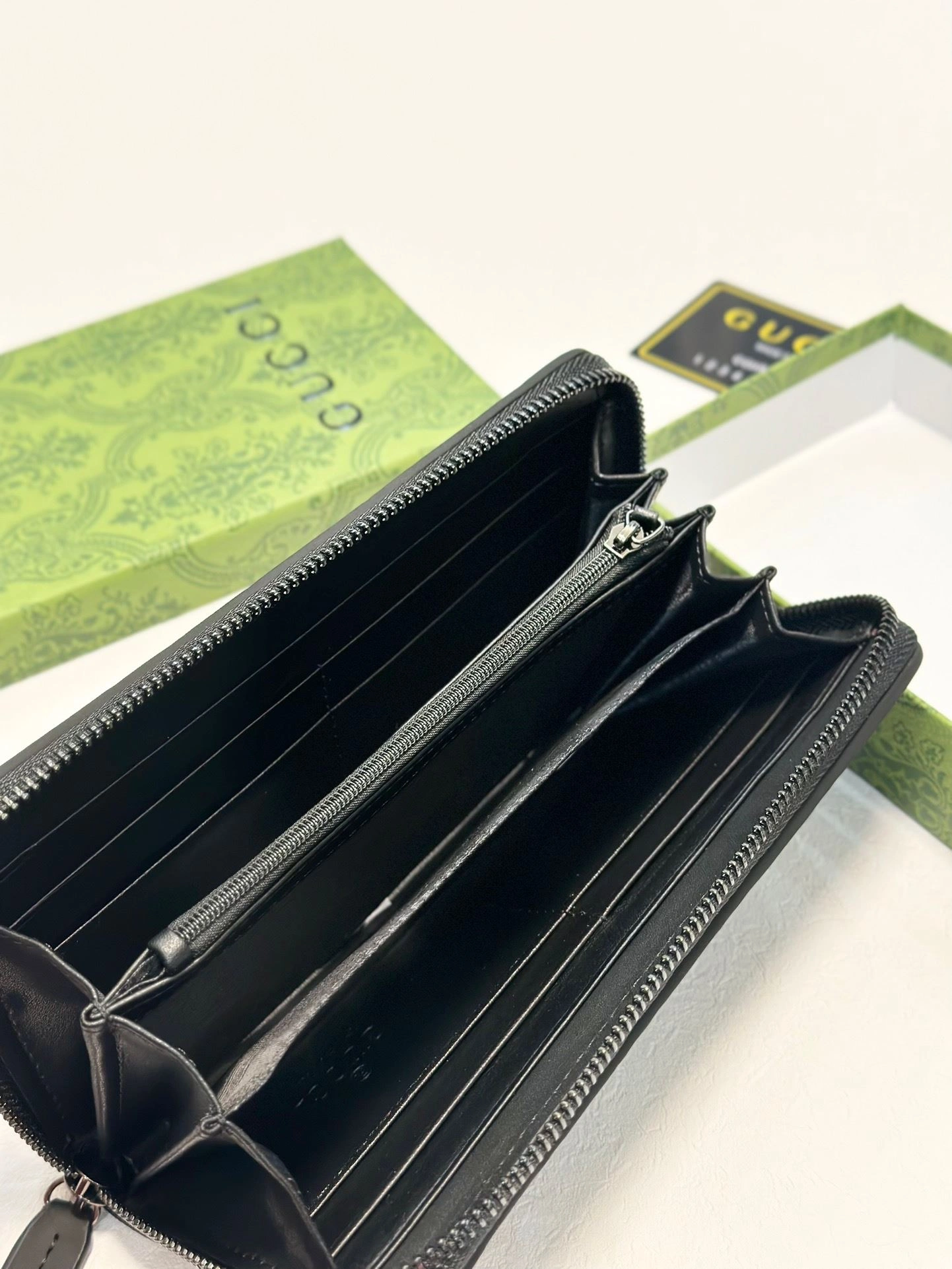 Gucci Wallets Purse Unique 93093
