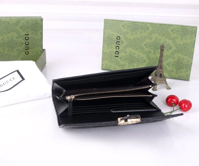 Gucci Wallets Purse Sleek 88164