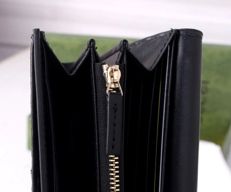 Gucci Wallets Purse Sleek 88164