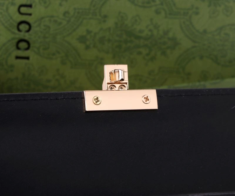 Gucci Wallets Purse Lightweight 88160