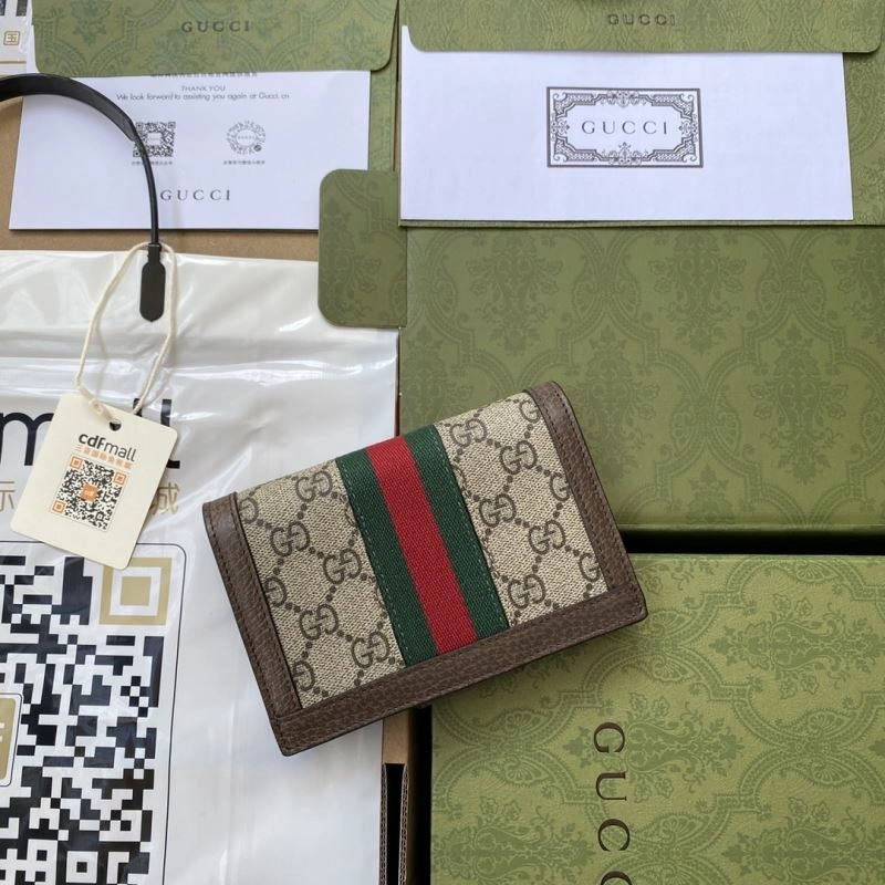 Gucci Wallets Purse Bright 74346