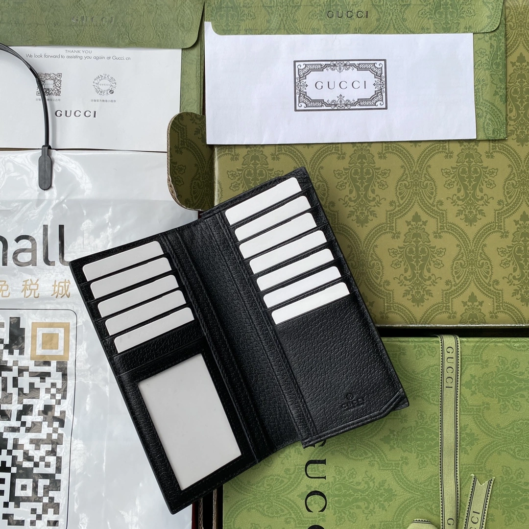 Sporty Gucci Wallets Purse 72227