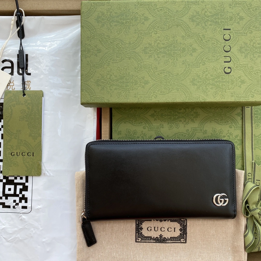 Bold Gucci Wallets Purse 72260