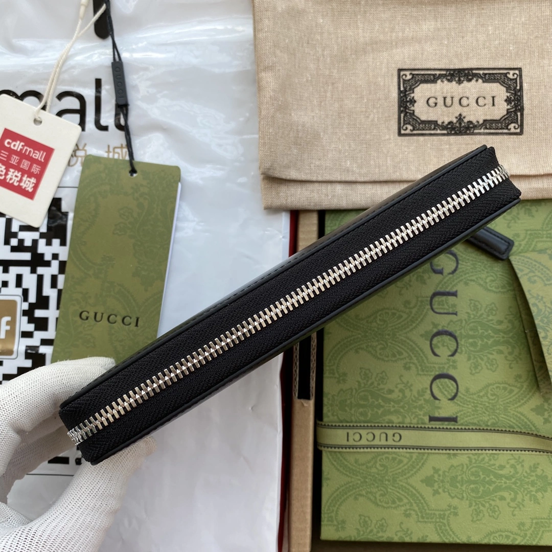 Bold Gucci Wallets Purse 72260