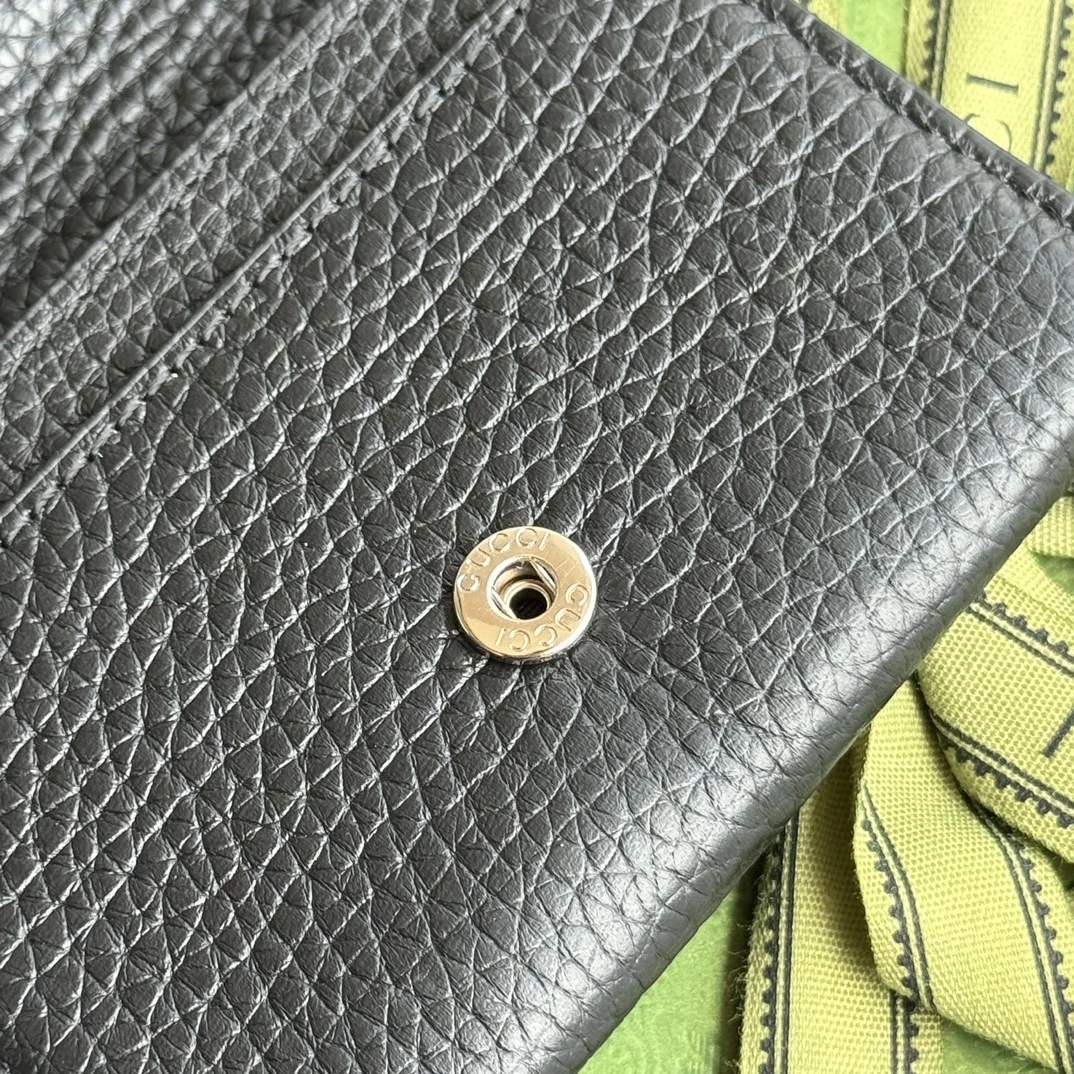 Gucci Wallets Purse Classic 72207