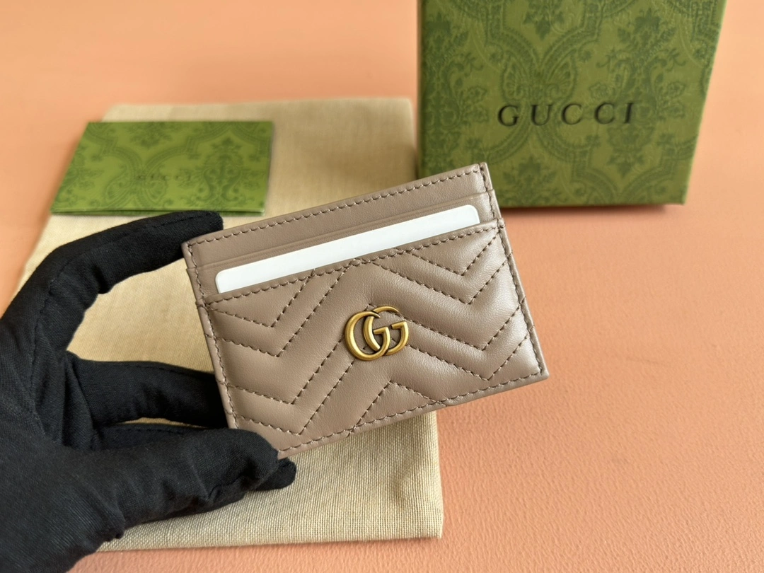 Gucci Wallets Purse Lightweight 72209