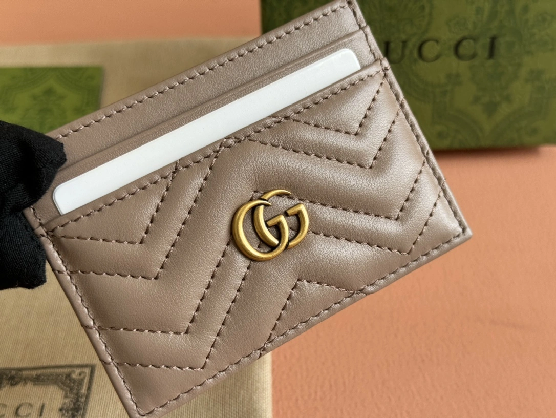 Gucci Wallets Purse Lightweight 72209