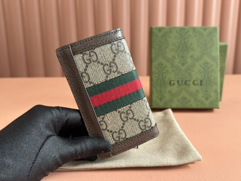 Gucci Wallets Purse Bright 64748