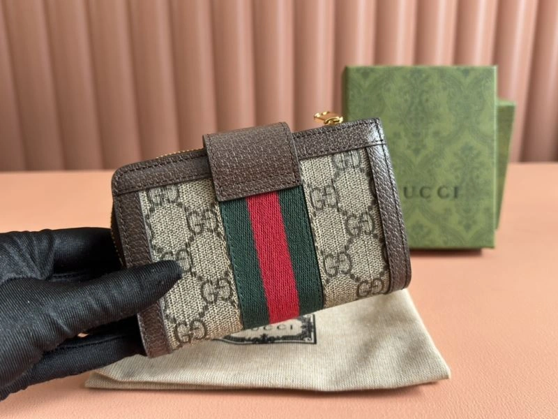 Gucci Wallets Purse WeatherProof 64800