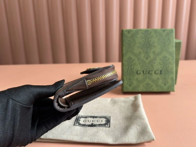 Gucci Wallets Purse WeatherProof 64800