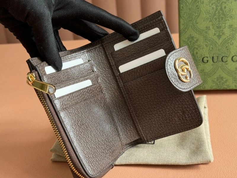 Gucci Wallets Purse WeatherProof 64800