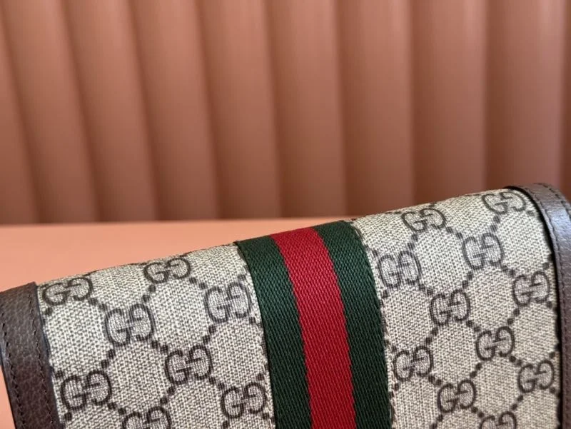 Gucci Wallets Purse FashionForward 49540