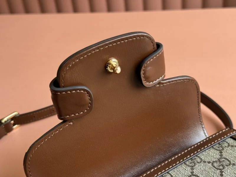 Gucci Wallets Purse Compact 49546
