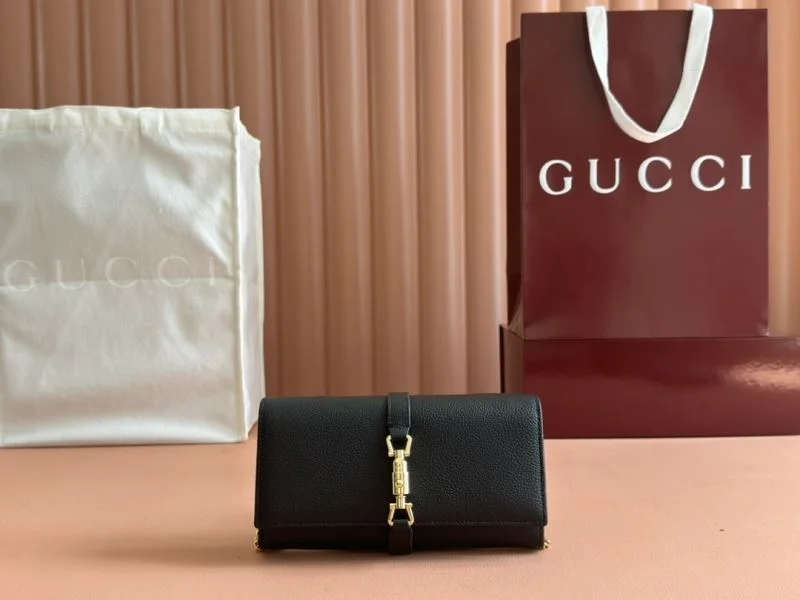 Gucci Wallets Purse WeatherProof 49533