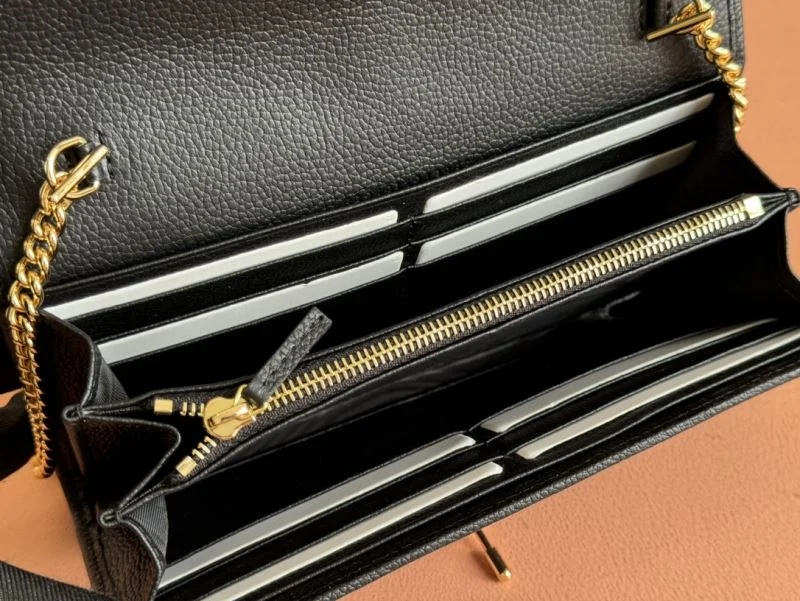 Gucci Wallets Purse WeatherProof 49533