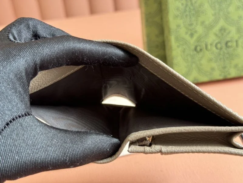 Gucci Wallets Purse GoAnywhere 49536