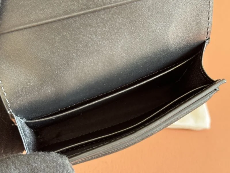 Gucci Wallets Purse Modern 49561