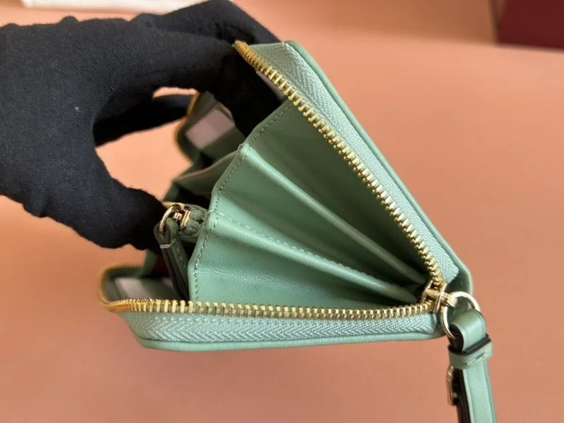 UrbanChic Gucci Wallets Purse 49509